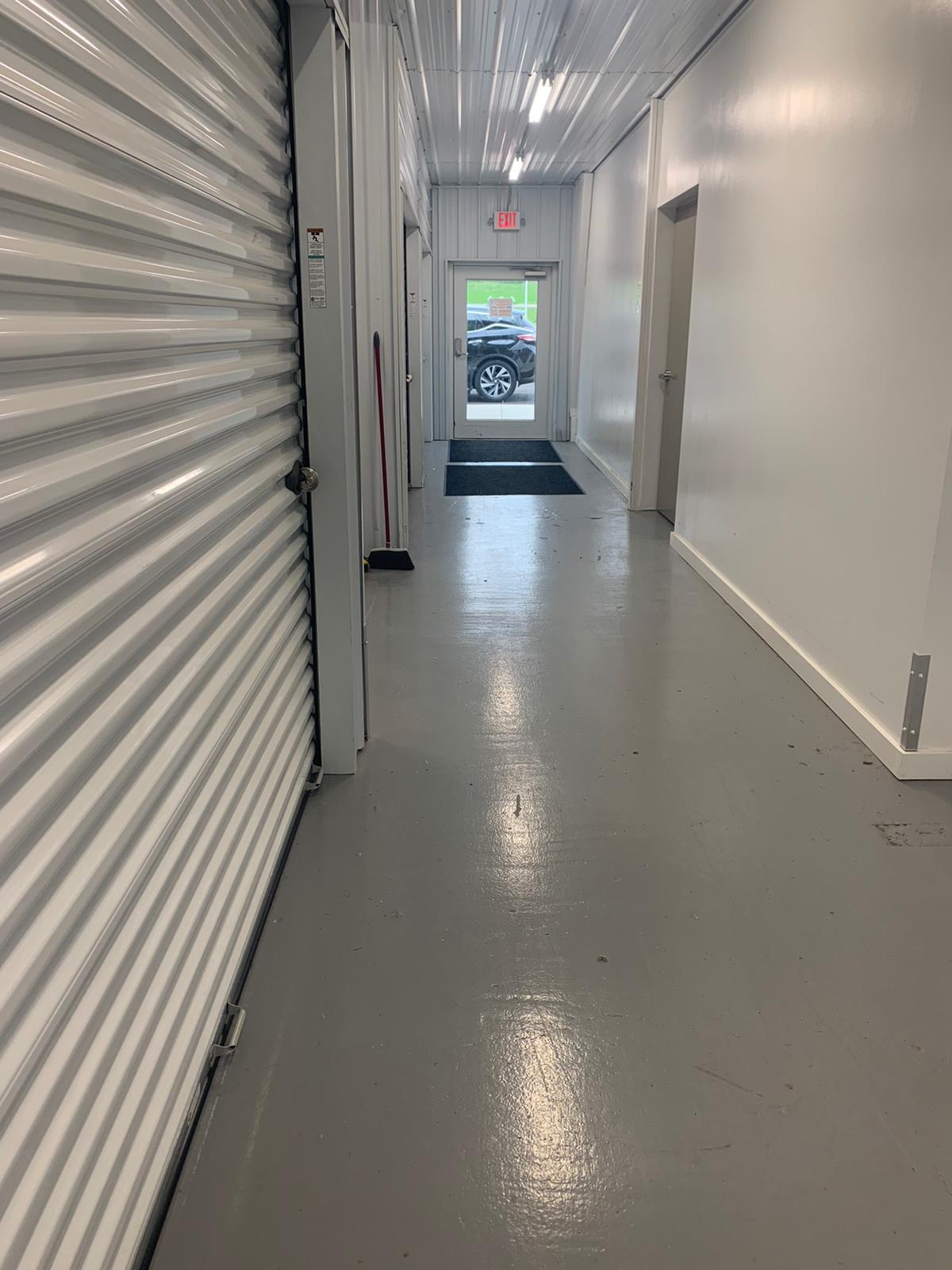 Indoor climate controlled storage corridor